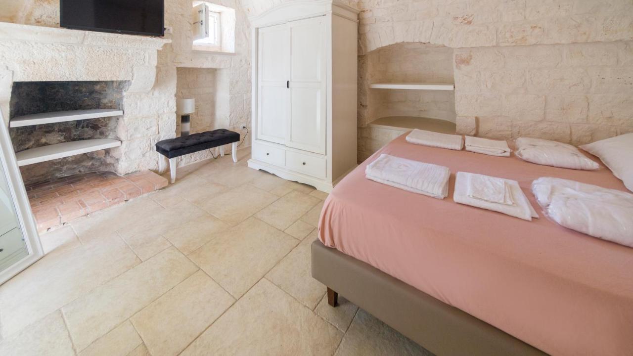 דירות לוקורוטונדו Martina Trulli Relais מראה חיצוני תמונה
